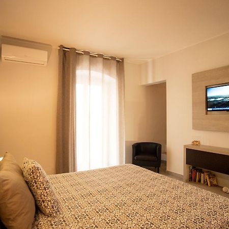Guest House Centrale บาร์เลตตา ภายนอก รูปภาพ